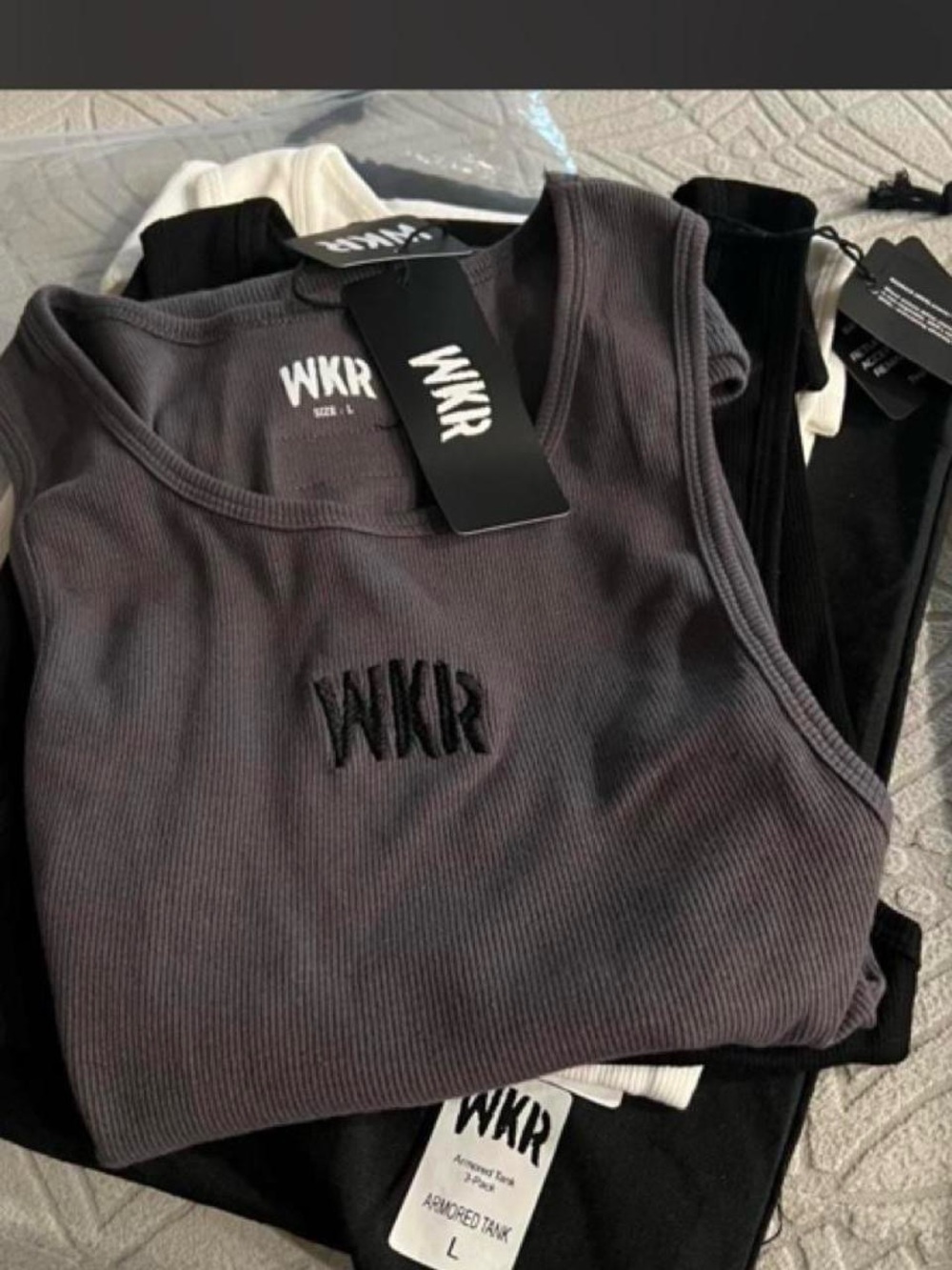 Wkr tank (one tank only) color onyx